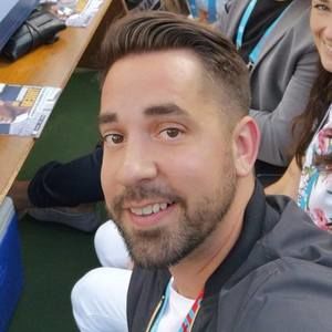 Meet your Posher, Pierre-olivier